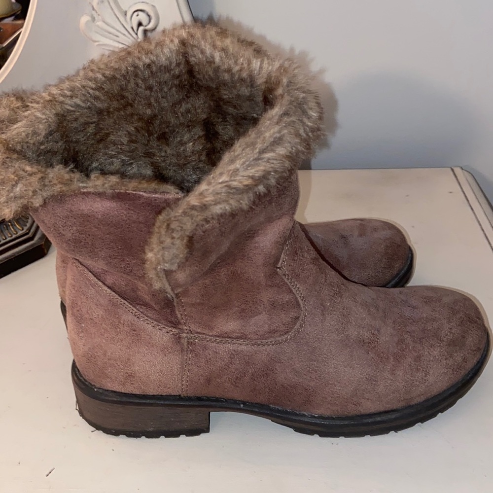 Women’s booties